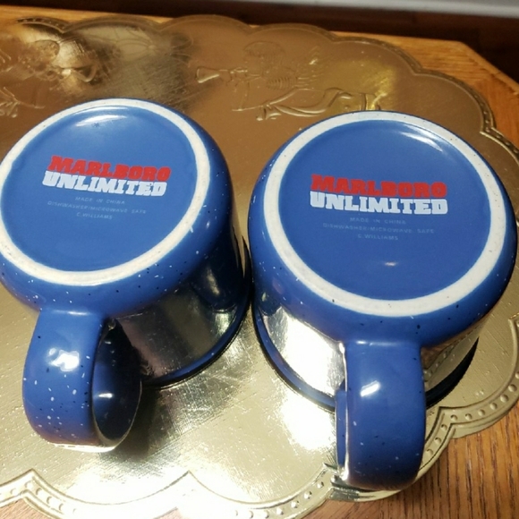 Lot Of 2 Vintage MARLBORO Unlimited Coffee Mugs - Picture 5 of 5